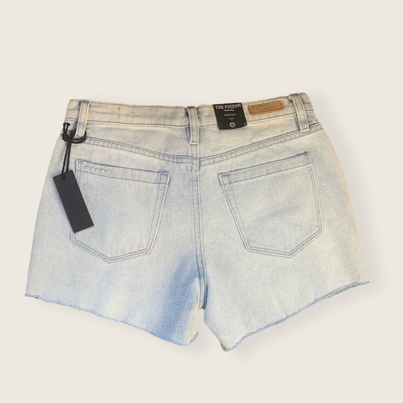 NWT Blank NYC Fulton Light Wash Jean Shorts - Picture 5 of 6